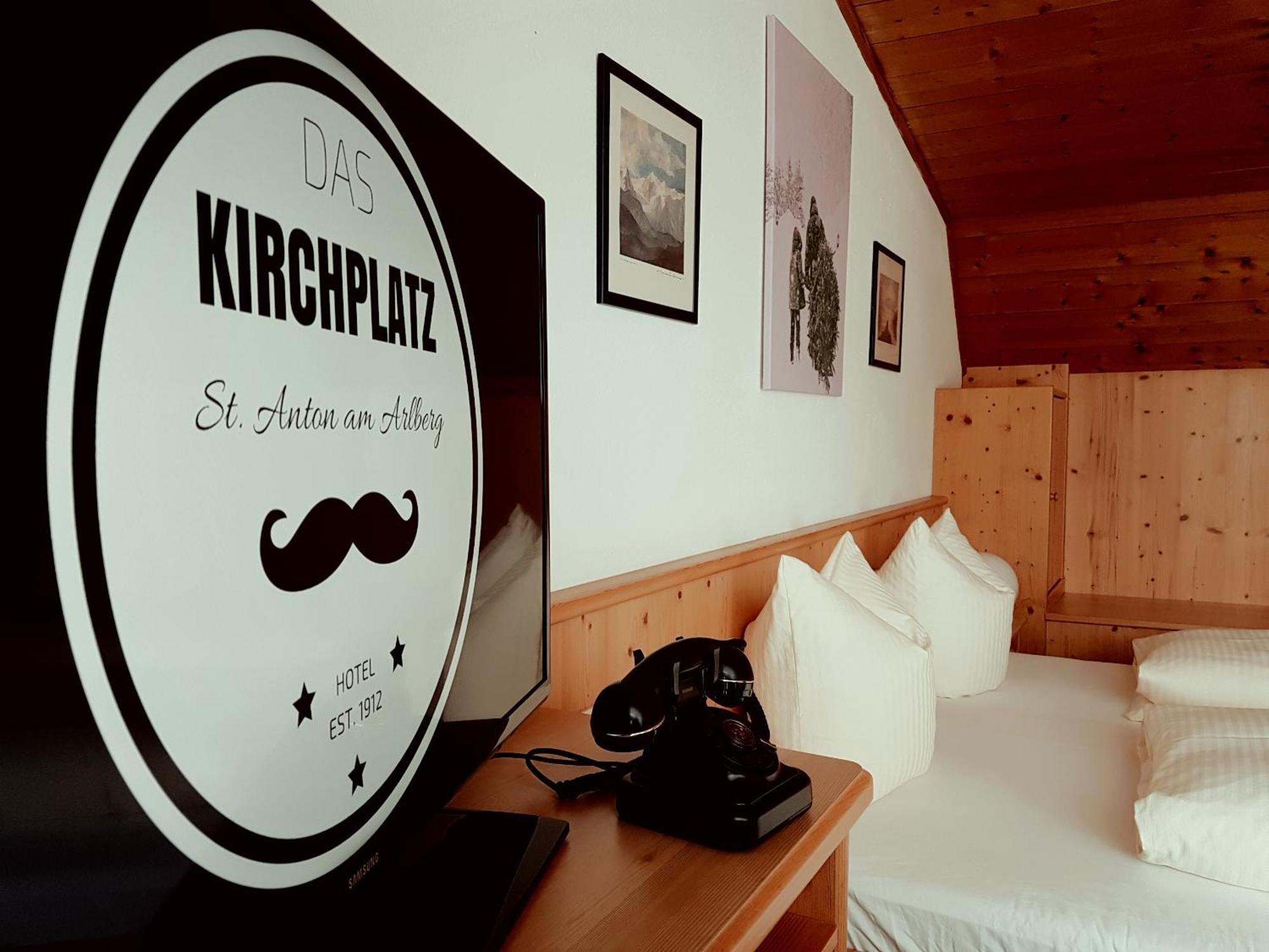 Hotel Pension Kirchplatz Sankt Anton am Arlberg Room photo